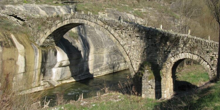 Οδοιπορικό στο Γεφύρι Σβόλιανης