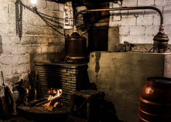 Τα Καζάνια του Βοΐου