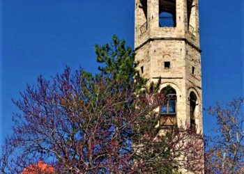 Το Καμπαναριό της Γεράνειας