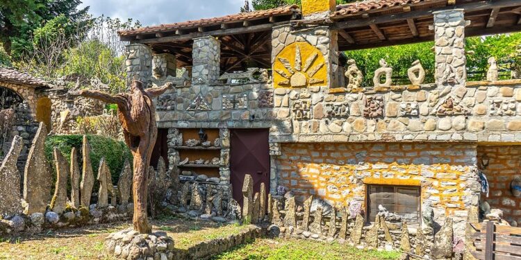 Νίκος Καλογερόπουλος: Ένας απλός άνθρωπος που άφησε ιστορία