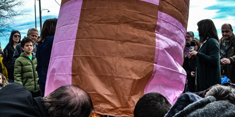 Το Έθιμο των Αερόστατων της Καθαράς Δευτέρας στον Πεντάλοφο